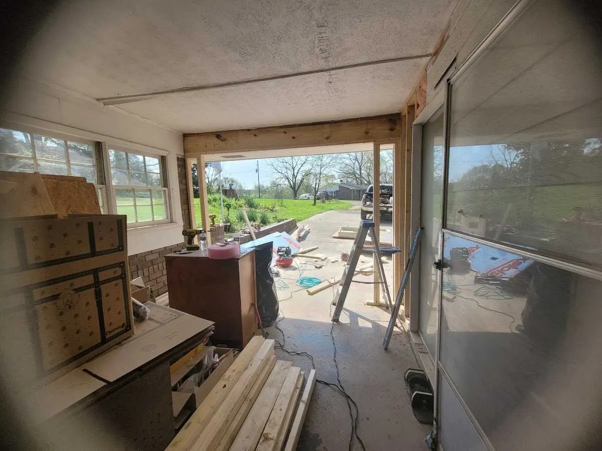 Air movers and dehumidifier for Drying & Dehumidification in Edgewood